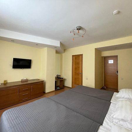 Hotel Gloria Standard Borovoe Quarto foto